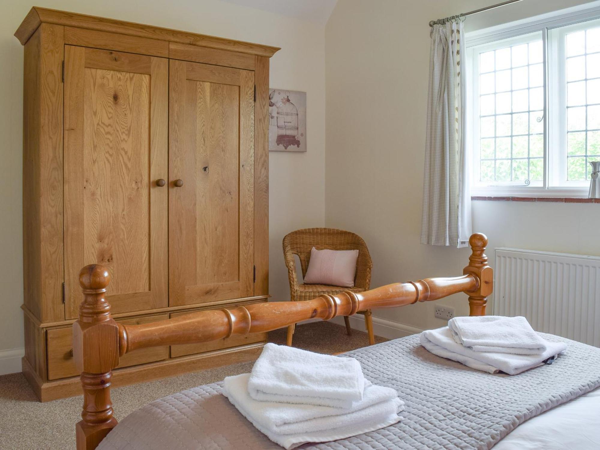 Kingshill Farm Cottage - 28270 เกรทมิสเซนเดน ภายนอก รูปภาพ