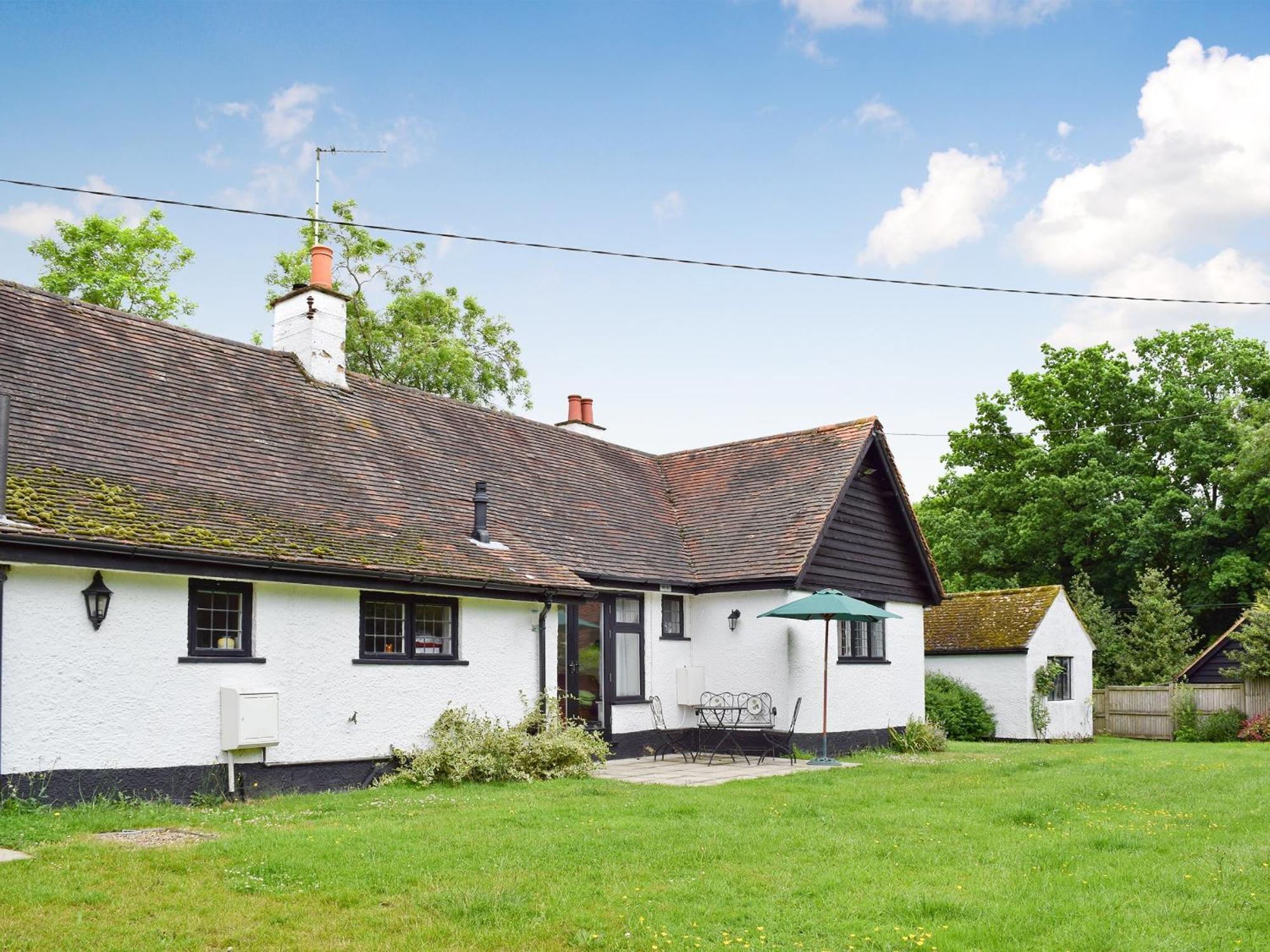 Kingshill Farm Cottage - 28270 เกรทมิสเซนเดน ภายนอก รูปภาพ